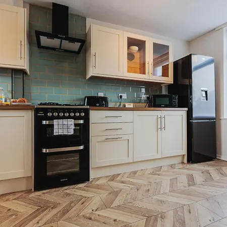 アパート South Avenue レッドカー